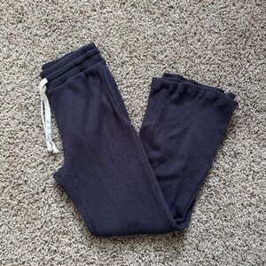 American Eagle Navy Knit Waffle Flare Pants Size S 26” Inseam
